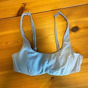 Athleta Size 32 B/C Victorian Periwinkle Rib Bra Cup Bikini Top
